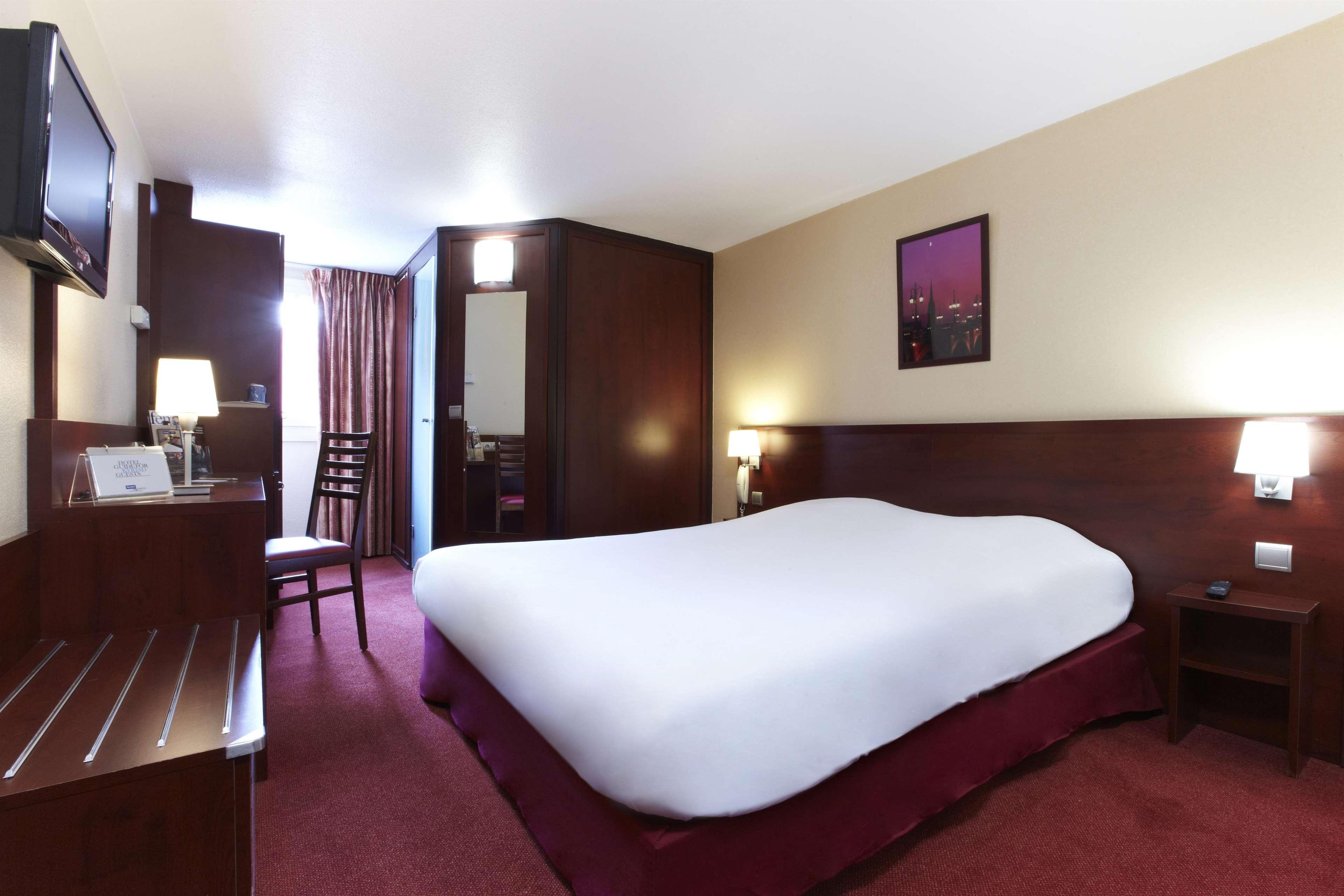 Kyriad Bordeaux Lormont Exteriér fotografie